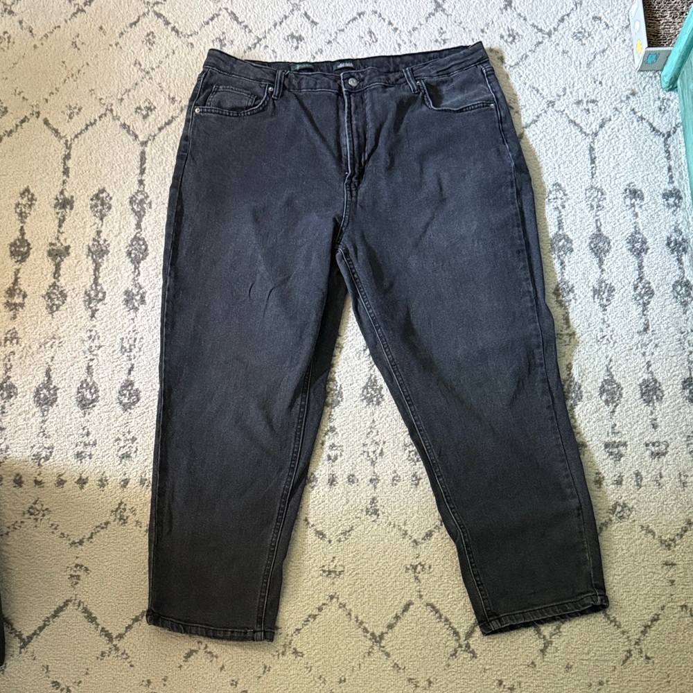 Women’s Black Jeans